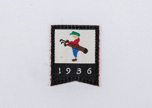Pukka beanie label shape, banner and date with jump stitch